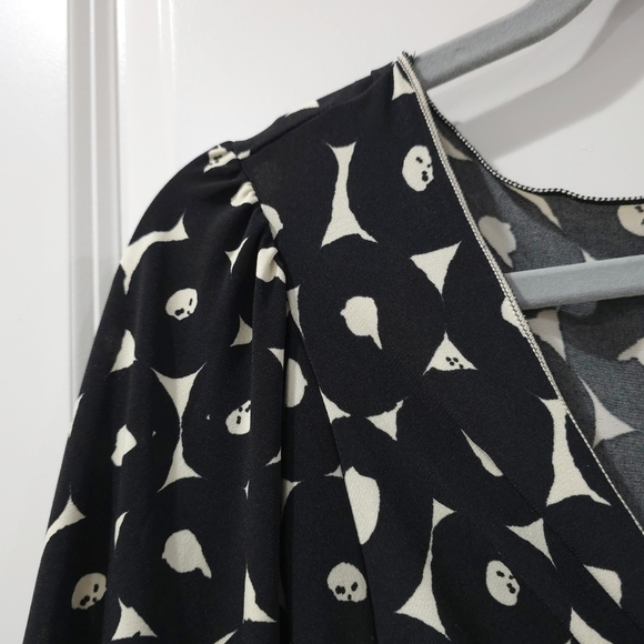 MAX STUDIO Vintage Black White Abstract Puff Sleeve Vneck Dress, Witchy, M - Picture 8 of 15